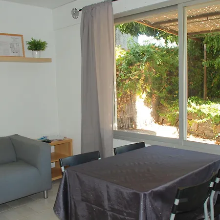 オテル ロランジェリー ル・ラヴァンドゥー