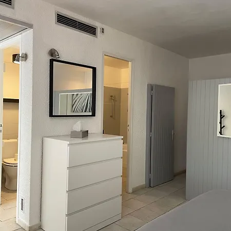 オテル ロランジェリー ル・ラヴァンドゥー