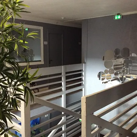 Hotell L'orangeraie 3*