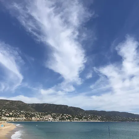 מלון L'orangeraie 3*