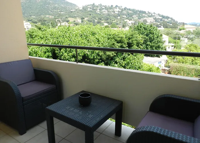 L'orangeraie מלון לה לבאנדו