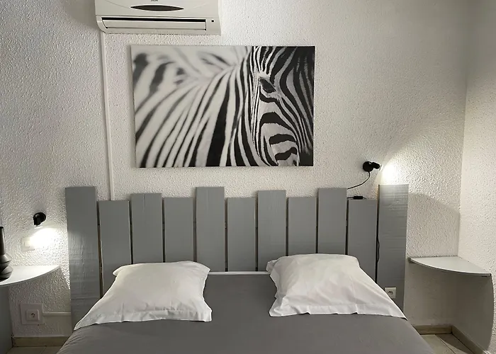 L'orangeraie מלון לה לבאנדו